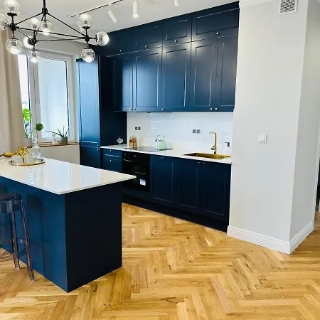 Premium By B2 * Warsaw