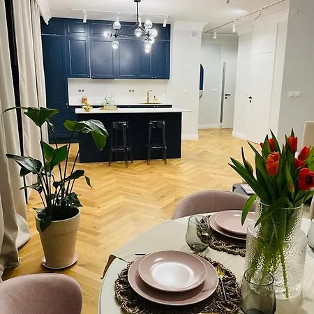 Premium By B2 * Warsaw